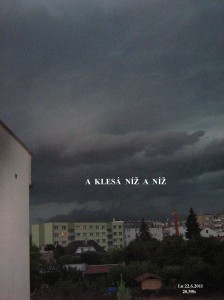 Níž a níž